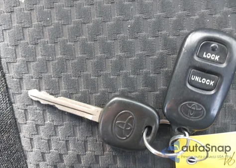 2006 Toyota Corolla S z USA, uszkodzony, nr VIN 2T1BR32E16C683978